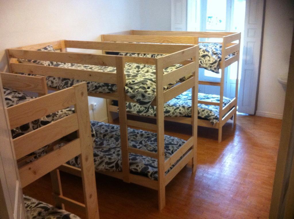 Albergue De Peregrinos La Bilbaina Santona Bilik gambar